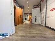 Locale commerciale in vendita a Roma, Esquilino