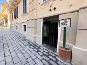 LOCALE COMMERCIALE IN ZONA CENTRALE