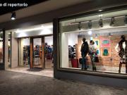 Locale commerciale/Negozio in Affitto a Lucca