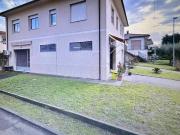 Locale commerciale/Negozio in Affitto a Lucca