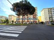 Locale commerciale/Negozio in Affitto a Napoli