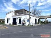 Locale commerciale/Negozio in Vendita a Castello di Cisterna