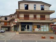 Locale commerciale/Negozio in Vendita a Deruta