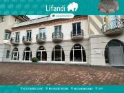 Locale commerciale/Negozio in Affitto a Egna