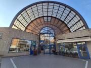 Locale in affitto di 1000 m² in Via Guido Zadei, 49