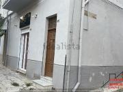 Locale in affitto di 100 m²