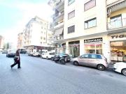 Locale in affitto di 100 m² in Via Taddeo da Sessa
