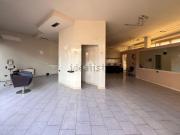 Locale in affitto di 100 m² in Piazza Aldo Moro