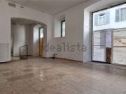 Locale in affitto di 100 m² in Piazza Damiano Chiesa, 17