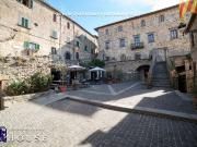 Locale in affitto di 100 m² in Piazza della Rocca, 41