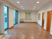 Locale in affitto di 100 m² in Piazza Peretti