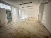 Locale in affitto di 100 m² in Via Andria