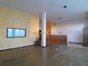 Locale in affitto di 100 m² in Via del Dosso