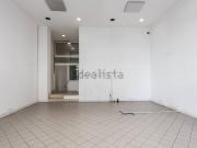 Locale in affitto di 100 m² in Via Tito Omboni