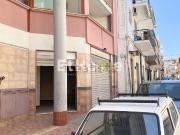 Locale in affitto di 107 m² in Via Croci, 38