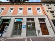 Locale in affitto di 110 m² in Via Fratelli Rosselli, 11