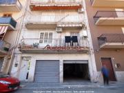 Locale in affitto di 110 m² in Via Loreto, 236