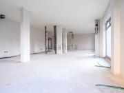 Locale in affitto di 111 m² in Piazza Donne della Resistenza