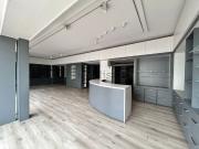 Locale in affitto di 113 m² in Via Caneve