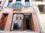 Locale in affitto di 115 m² in Via G. B. Verci, 17