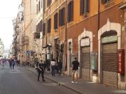 Locale in affitto di 120 m² in Via del Corso