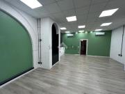 Locale in affitto di 120 m² in Via Zabarella, 81