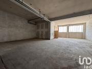 Locale in affitto di 1300 m² in Strada del Montefeltro