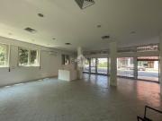 Locale in affitto di 130 m² in Via Alcide de Gasperi, 21
