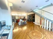 Locale in affitto di 130 m² in Via Domenico Morelli, 61