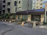 Locale in affitto di 130 m² in Via Giacomo Leopardi