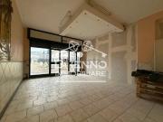 Locale in affitto di 135 m² in Viale Gino Cervi