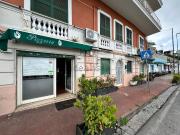 Locale in affitto di 140 m² in Via Alessandro Manzoni, 77