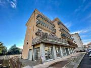 Locale in affitto di 144 m² in Via molina, 10