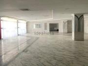 Locale in affitto di 1500 m² in Viale dell&apos Orsa...