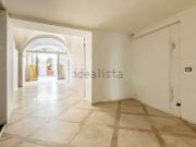 Locale in affitto di 150 m²