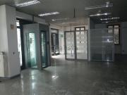 Locale in affitto di 150 m²