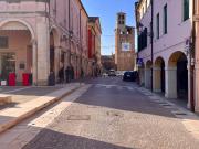 Locale in affitto di 150 m² in Vicolo Mezzaluna