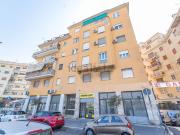 Locale in affitto di 153 m² in Circonvallazione...
