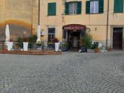 Locale in affitto di 155 m² in Piazza Conte Enrico Pocci