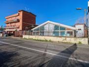 Locale in affitto di 1700 m² in Via della Maglianella