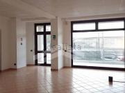 Locale in affitto di 178 m² in Via Gaetano Scardocchia