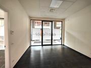 Locale in affitto di 180 m² in Via Carlo Robbioni, 8
