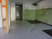 Locale in affitto di 180 m² in Via G. Leopardi