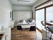 Locale in affitto di 185 m² in Via Ivrea