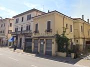 Locale in affitto di 186 m² in Via Circonvallazione