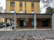 Locale in affitto di 190 m² in Viale Po, 83