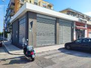 Locale in affitto di 200 m² in Via Salapia, 12