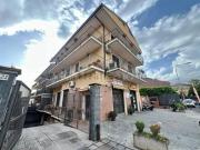 Locale in affitto di 209 m² in Via Etnea