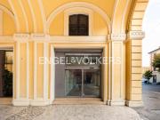 Locale in affitto di 219 m² in Via dell&apos...