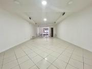 Locale in affitto di 220 m²